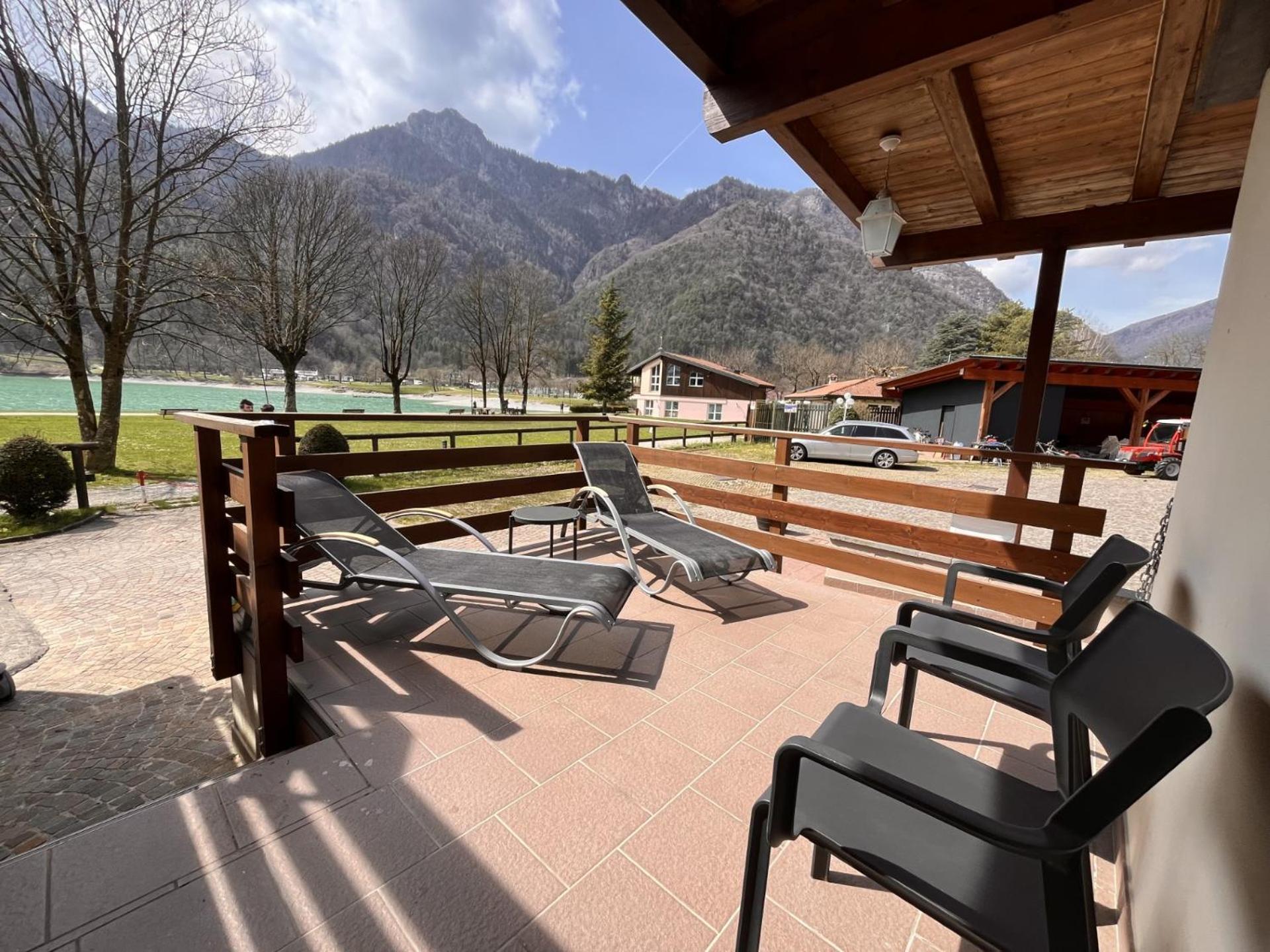 Hotel Lido Pieve Di Ledro Exterior photo
