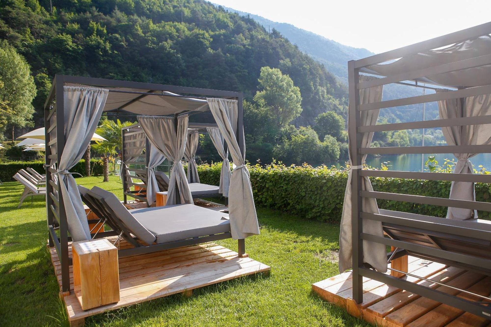 Hotel Lido Pieve Di Ledro Exterior photo